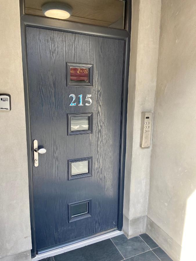 High Street, Stylish City Centre Apartment, 3 Bed Perth Exterior foto